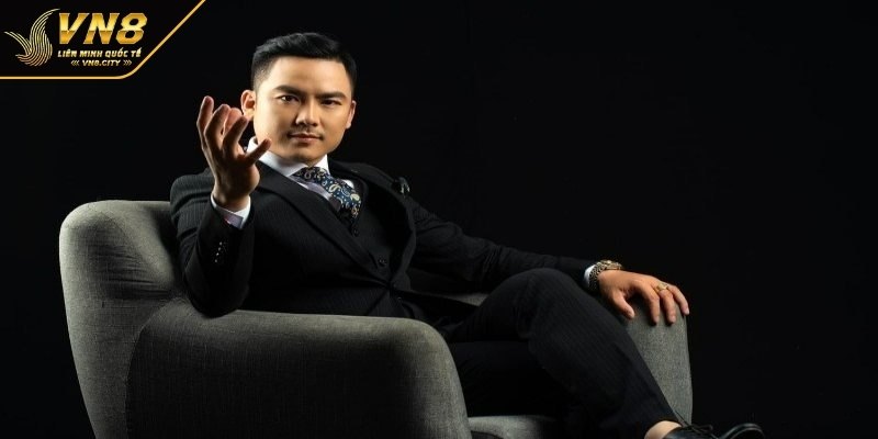 Tiểu sử và sự nghiệp phát triển của Lê Minh